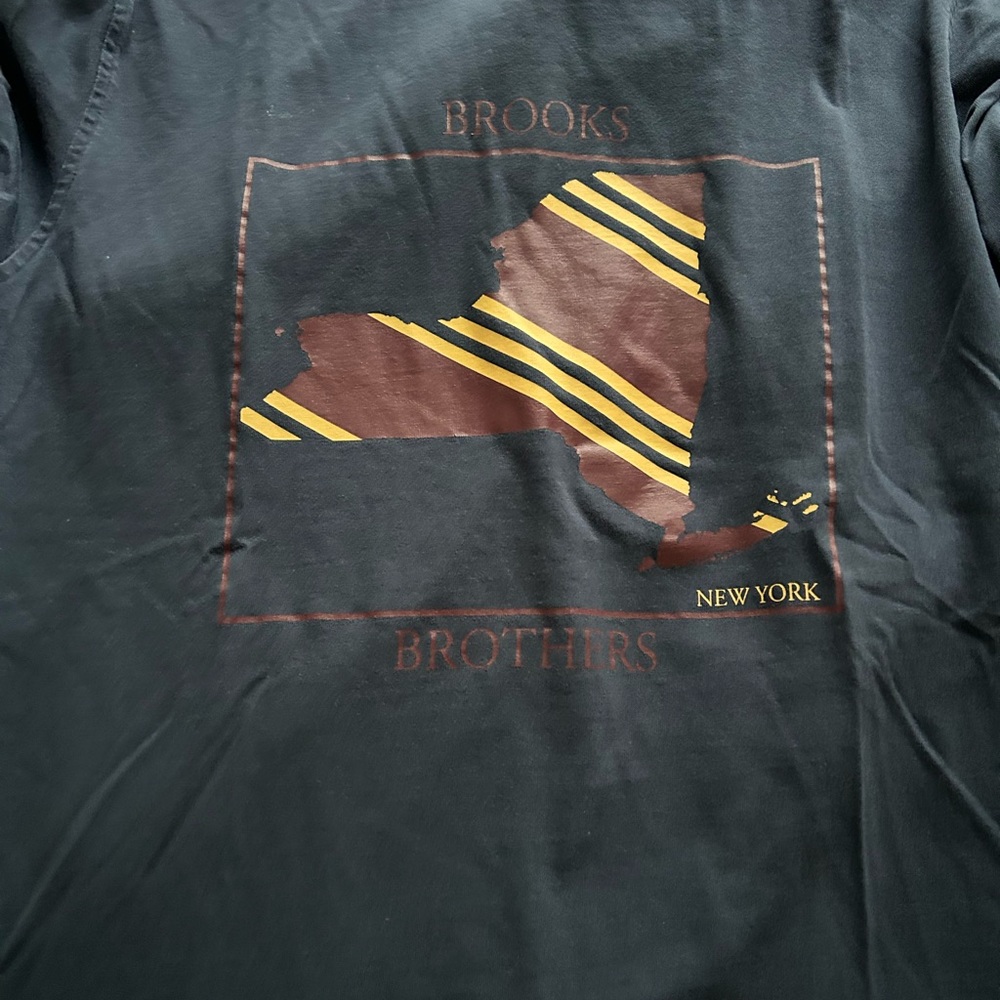 Brooks Brothers Black and Red Short Sleeve Tee with Modern Design